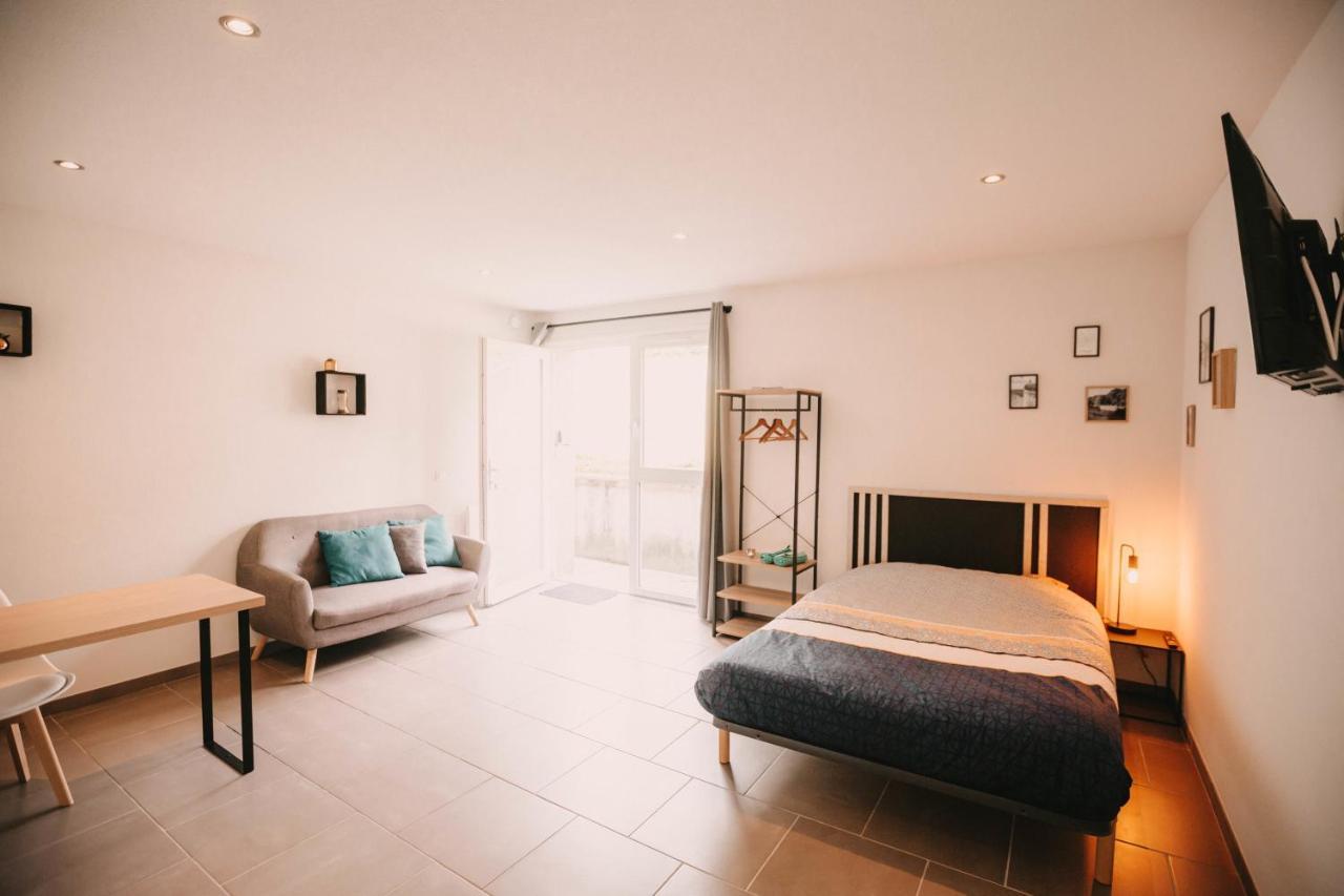 Franc-Bisontin - Unique ! 4 Logements Disponibles Besançon Eksteriør bilde