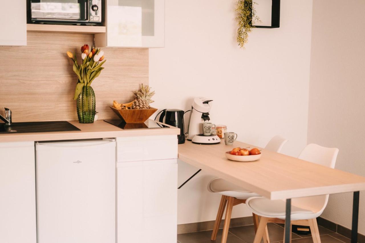 Franc-Bisontin - Unique ! 4 Logements Disponibles Besançon Eksteriør bilde