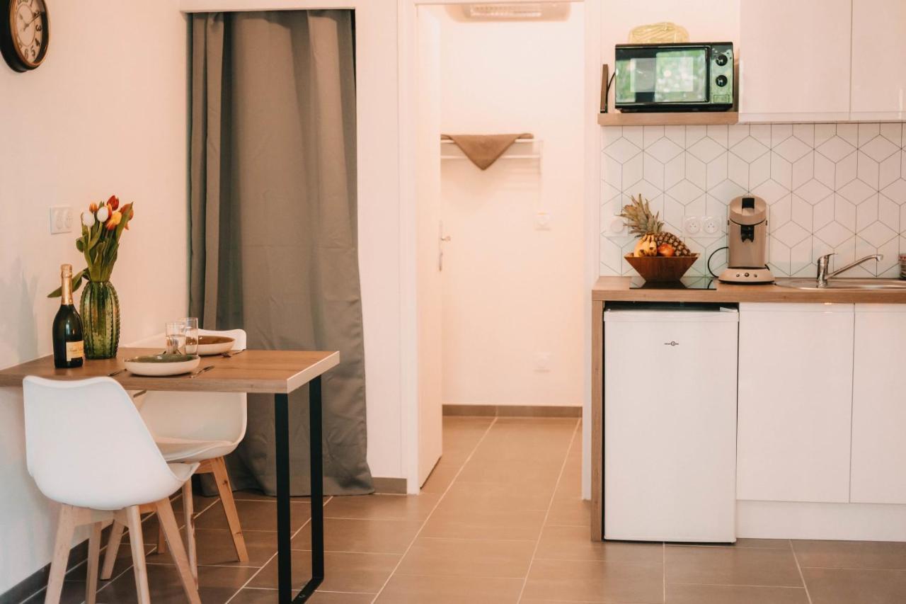 Franc-Bisontin - Unique ! 4 Logements Disponibles Besançon Eksteriør bilde